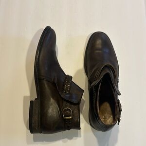 Hollywood Trading Co HTC brown leather ankle boots w side adjust buckle Italian
